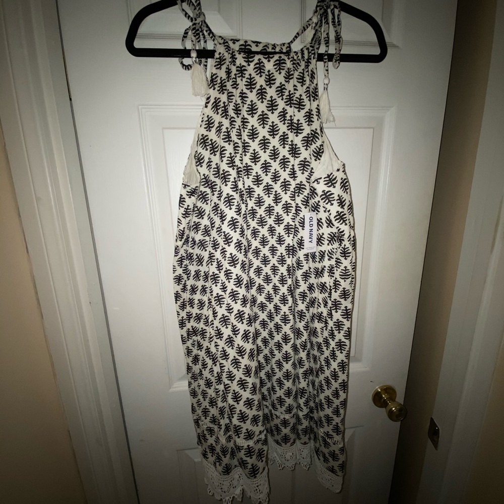 NWT black/white swing dress XL